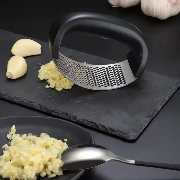 Stainless Steel Garlic Press Manual Garlic Mincer Chopping Garlic Tools Curve Fruit Vegetable Cooking Kitchen Gadgets Tools